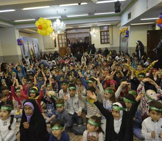 جشن کودکان حسینی در آستان مقدّس - عکس : صادقی 10-02-96